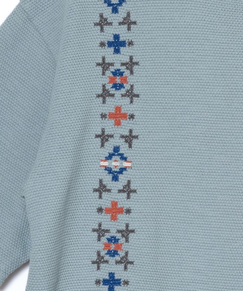 PENDLETON(ペンドルトン)の「PENDLETON/ペンドルトン ショートスリーブ ピケ エンブロイダリー Tシャツ(Tシャツ/カットソー・メンズ・チャコールグレー/ベージュ/ライトブルー・LARGE/MEDIUM)」の18枚目の写真