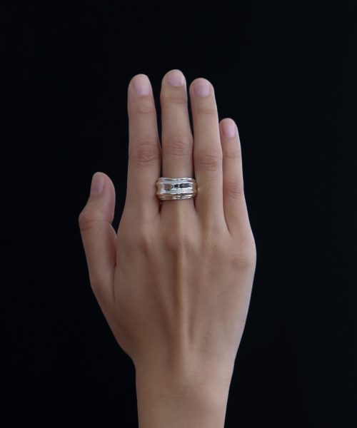 BYWEEKEND（バイウィーケンド）の「Bold stem ring（リング・レディース・シルバー・11/13/15 ）」の3枚目の写真