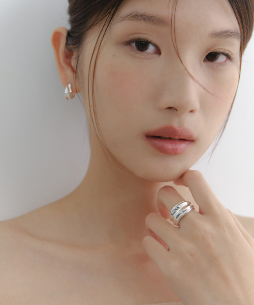 BYWEEKEND（バイウィーケンド）の「Bold stem ring（リング・レディース・シルバー・11/13/15 ）」の2枚目の写真