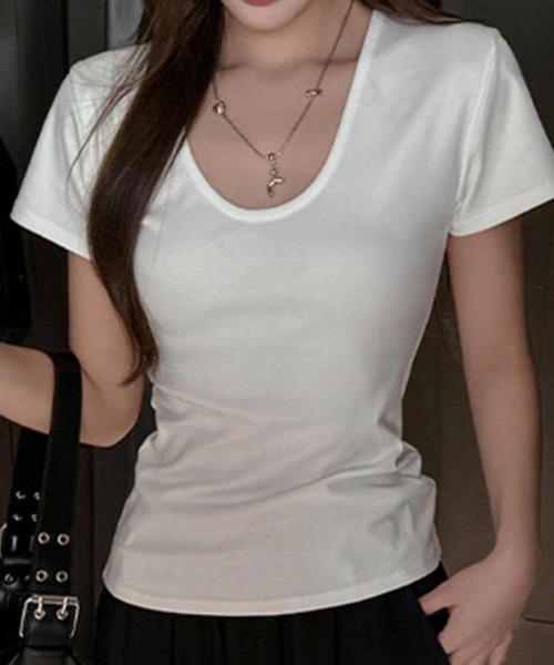 GLAMOROUS JANE（グラマラスジェーン）の「Uネック半袖Tシャツ（Tシャツ/カットソー・レディース・チャコールグレー/ホワイト/ネイビー/ブラック・FREE）」の7枚目の写真