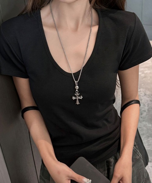 GLAMOROUS JANE（グラマラスジェーン）の「Uネック半袖Tシャツ（Tシャツ/カットソー・レディース・チャコールグレー/ホワイト/ネイビー/ブラック・FREE）」の9枚目の写真
