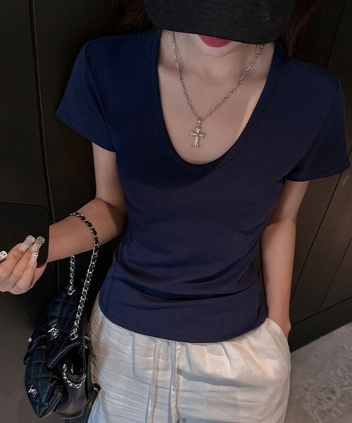 GLAMOROUS JANE（グラマラスジェーン）の「Uネック半袖Tシャツ（Tシャツ/カットソー・レディース・チャコールグレー/ホワイト/ネイビー/ブラック・FREE）」の15枚目の写真