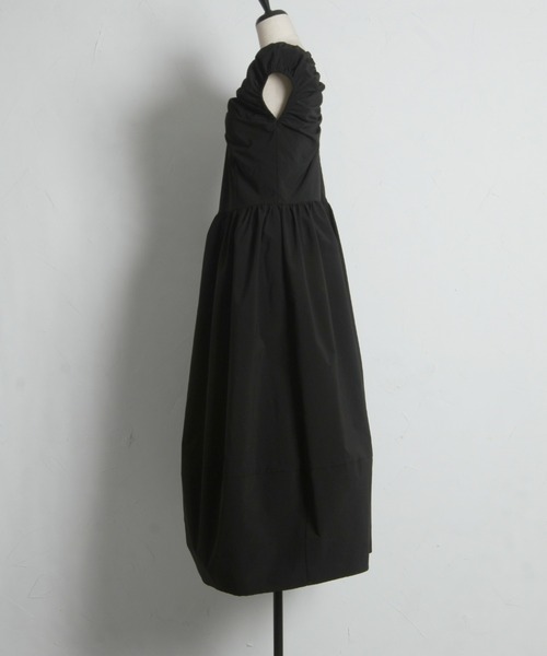 &. NOSTALGIA(アンドドットノスタルジア)の「RUCHED SLIM-RINE DRESS(ワンピース・レディース・ブラック・M)」の11枚目の写真