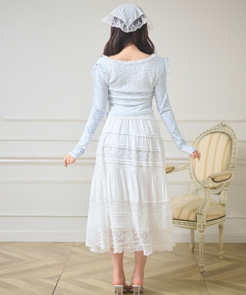 Anely(アネリー)の「小花柄 レース ドッキング デザイン トップス(Tシャツ/カットソー・レディース・ブルー/アイボリー・FREE)」の7枚目の写真