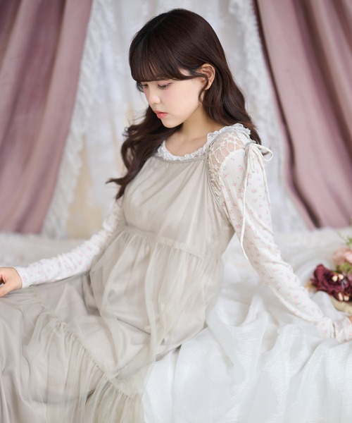 Anely(アネリー)の「小花柄 レース ドッキング デザイン トップス(Tシャツ/カットソー・レディース・ブルー/アイボリー・FREE)」の15枚目の写真