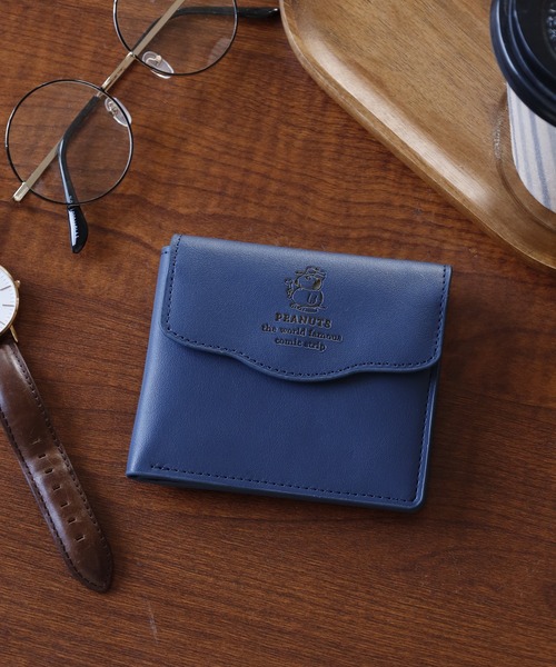 FUNALIVE(ファンアライブ)の「SNOOPY 二つ折り財布 合皮 小銭入れ(財布・レディース・ベージュ/ネイビー/ブラック・FREE)」の3枚目の写真