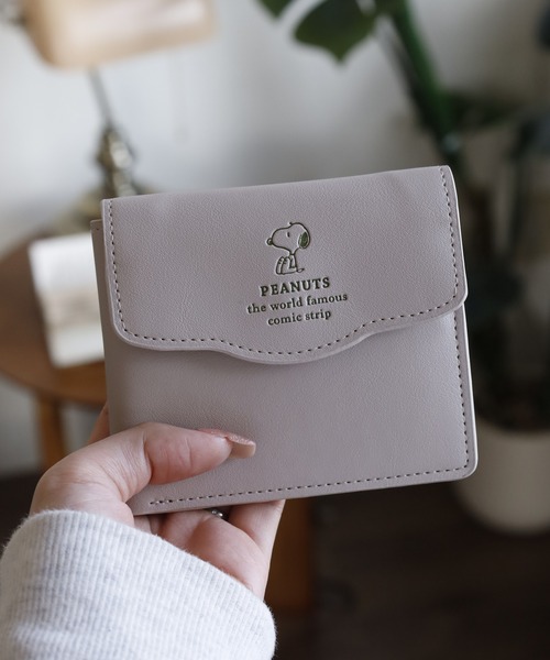 FUNALIVE(ファンアライブ)の「SNOOPY 二つ折り財布 合皮 小銭入れ(財布・レディース・ベージュ/ネイビー/ブラック・FREE)」の7枚目の写真