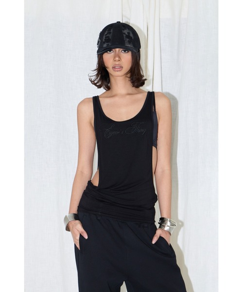 EYEER(イワイイアル)の「SCRIPT LOGO DEEP U-NECK SLEEVELESS(タンクトップ・レディース・ブラック/ホワイト・SMALL)」の22枚目の写真