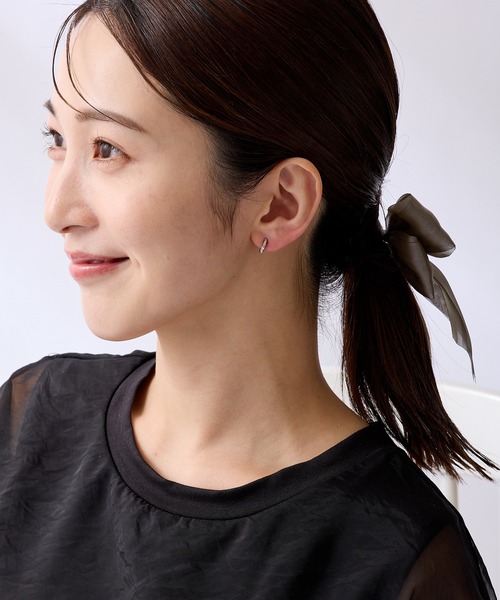 CALIN STANDARD(カリンスタンダード)の「◆金属アレルギー対応◆◆made in japan◆【痛くない】【落ちにくい】【ストレスフリーな着け心地】ストーンライン ミニループフィットイヤリング(イヤリング・レディース・ピンクゴールド/ゴールド/シルバー・FREE)」の7枚目の写真