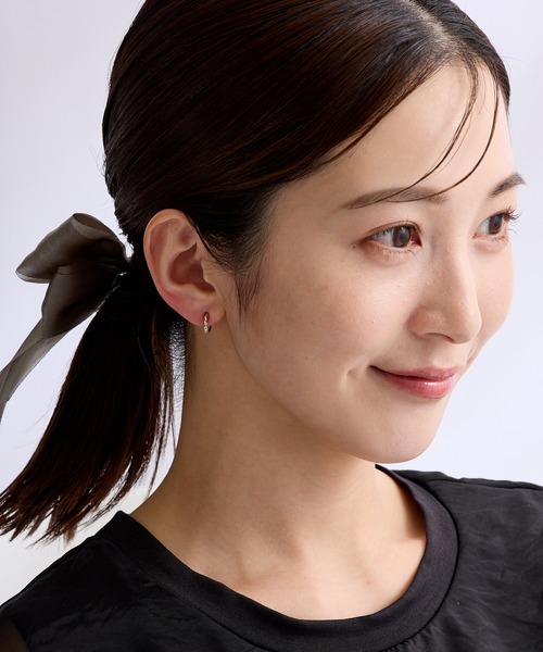 CALIN STANDARD(カリンスタンダード)の「◆金属アレルギー対応◆◆made in japan◆【痛くない】【落ちにくい】【ストレスフリーな着け心地】ストーンライン ミニループフィットイヤリング(イヤリング・レディース・ピンクゴールド/ゴールド/シルバー・FREE)」の12枚目の写真