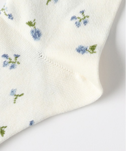 Right-on（ライトオン）の「BASIC SOCKS(ベーシックソックス)小花柄ソックス（ソックス/靴下・レディース・キナリ/ブラック/ネイビー・フリー）」の12枚目の写真