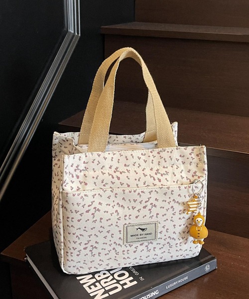 VIBGYOR(ヴィブジョー)の「Mignonjour/フラワーミニトートバッグ M2927(トートバッグ・レディース・レッド/ピンク・FREE)」の1枚目の写真