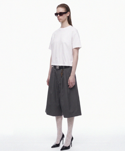 PRINOAR(プリノア)の「セミクロップ半袖Tシャツ - ホワイト(Tシャツ/カットソー・レディース・ホワイト・SMALL/MEDIUM/LARGE)」の3枚目の写真