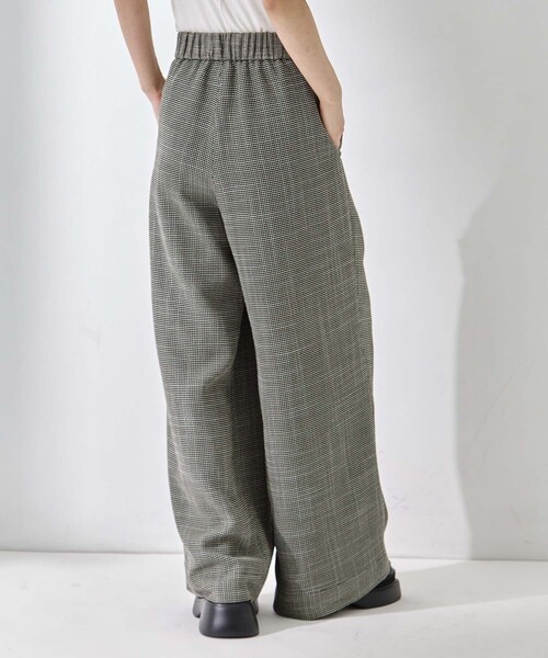 STUDIOUS(ステュディオス)の「【STUDIOUS/ステュディオス】Washable Mesh Relax Trousers/ウォッシャブルメッシュリラックストラウザー(スラックス・レディース・アイボリー/マルチ/ブラック・1/2)」の13枚目の写真