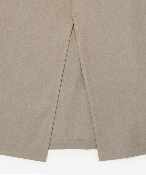 Bshop（ビショップ）の「WL | シルク キャミソールドレス WOMEN（ワンピース・レディース・モカ/グリーン系その他・F）」の4枚目の写真