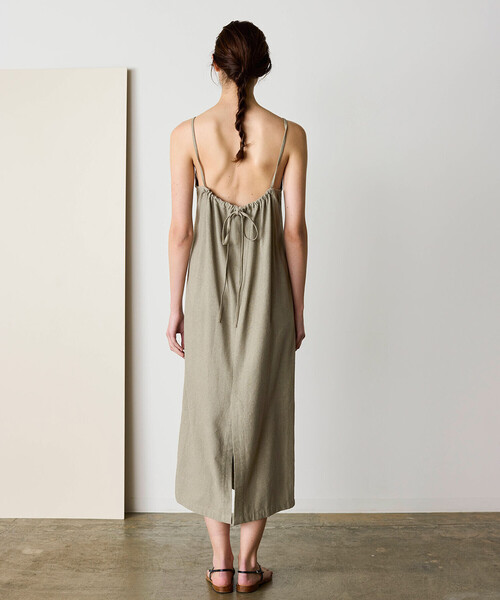 Bshop（ビショップ）の「WL | シルク キャミソールドレス WOMEN（ワンピース・レディース・モカ/グリーン系その他・F）」の5枚目の写真