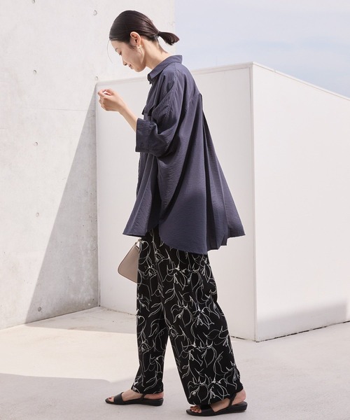 AMERICAN HOLIC(アメリカンホリック)の「【WEB限定】接触冷感Wポケット5分袖シャツチュニック(シャツ/ブラウス・レディース・カーキ/チャコールグレー/アイボリー/ブラウン・FREE)」の14枚目の写真
