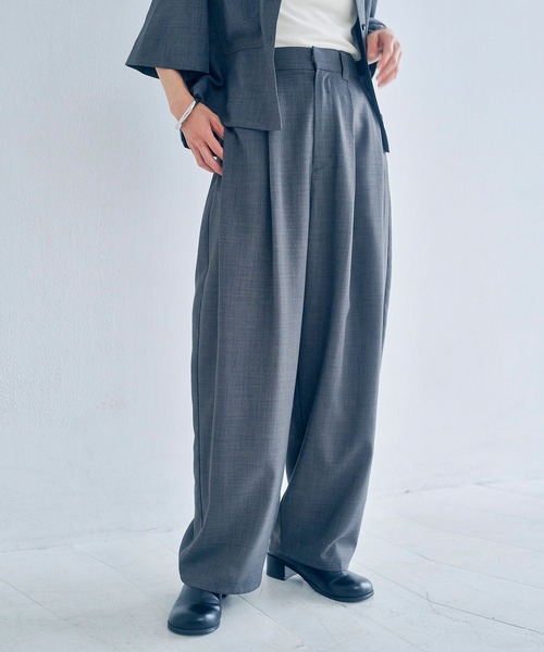 Obis&(オビスアンド)の「リネンタッチ カーブフォルムパンツ(その他パンツ・レディース・チャコール/ベージュ・L/M)」の1枚目の写真