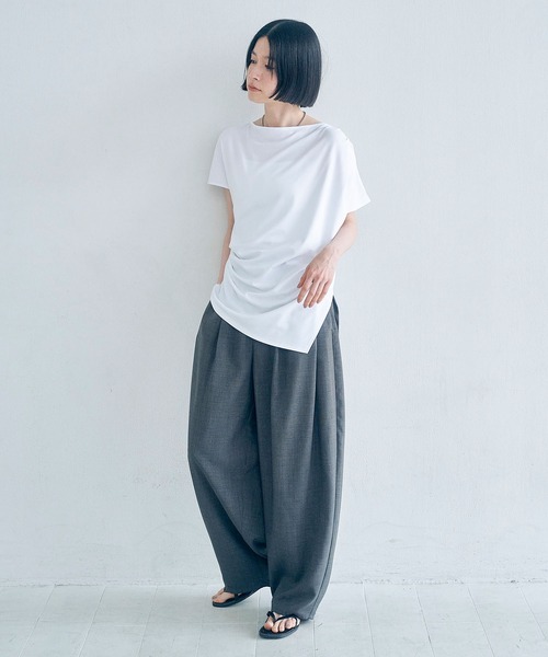 Obis&(オビスアンド)の「リネンタッチ カーブフォルムパンツ(その他パンツ・レディース・チャコール/ベージュ・L/M)」の9枚目の写真