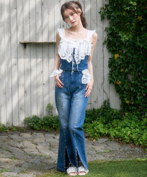 MAJESTIC LEGON(マジェスティックレゴン)の「2wayレースフリルキラキラデニムパンツ(デニムパンツ・レディース・ネイビー/サックスブルー・SMALL/MEDIUM)」の11枚目の写真