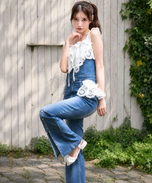 MAJESTIC LEGON(マジェスティックレゴン)の「2wayレースフリルキラキラデニムパンツ(デニムパンツ・レディース・ネイビー/サックスブルー・SMALL/MEDIUM)」の13枚目の写真