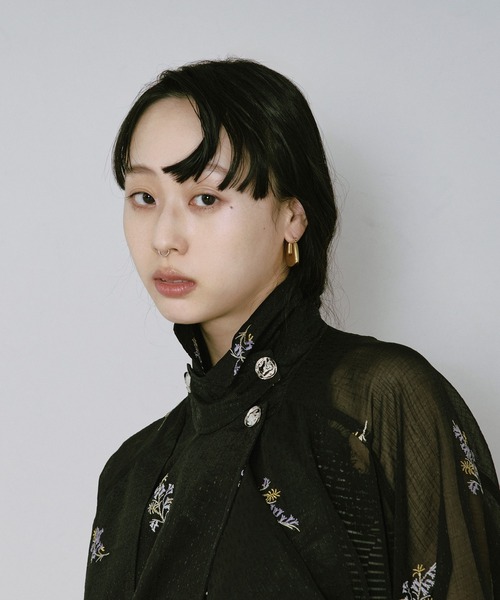 Ezick（エジック）の「Embroidery sheer midi trench coat/刺繍シアートレンチコート（トレンチコート・レディース・オフホワイト/ブラック・FREE）」の3枚目の写真
