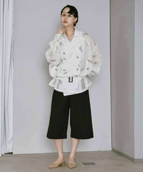 Ezick（エジック）の「Embroidery sheer midi trench coat/刺繍シアートレンチコート（トレンチコート・レディース・オフホワイト/ブラック・FREE）」の7枚目の写真