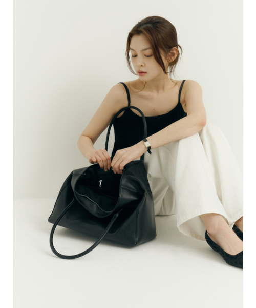 Yuje(ユジェ)の「REJENT BAG (Cow Leather)(ショルダーバッグ・レディース・その他・FREE)」の9枚目の写真