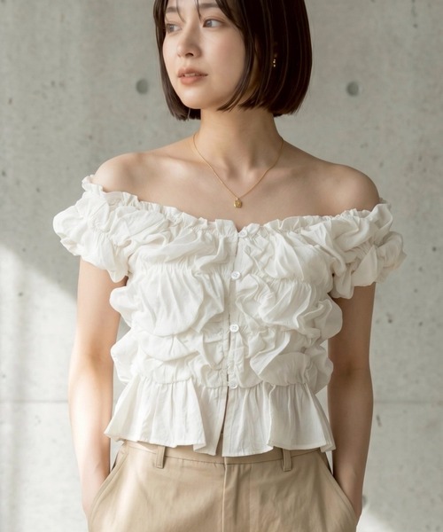deux amour(ドゥーザムール)の「半袖シャーリングブラウス(Tシャツ/カットソー・レディース・ブラック/アイボリー/ベージュ/ホワイト×ブラック/ブラック×ホワイト/ブラウン・FREE)」の8枚目の写真
