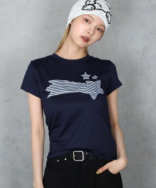 BARELY BLUE(ベアリーブルー)の「【 BARELY BLUE / ベアリーブルー 】 ライン スター パッチ デザイン Tシャツ(Tシャツ/カットソー・レディース・ネイビー/ホワイト・FREE)」の2枚目の写真