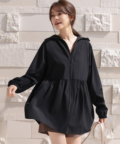 TeddyShop(テディショップ)の「【UVカット率99%以上/UPF50+/接触冷感/ふわっと超軽量】長袖フード×フェイスカバー付き360度隙なしペプラムフリルラッシュガードトップス レディース(パーカー・レディース・カーキ/ダークグレー/ホワイト/ライトベージュ/ブラック・S/L/M)」の21枚目の写真