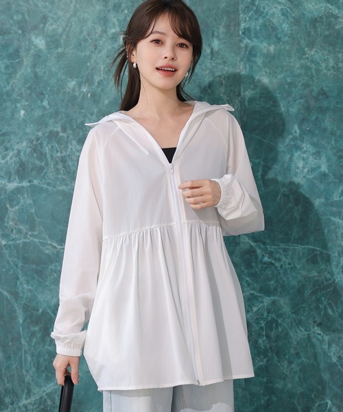 TeddyShop(テディショップ)の「【UVカット率99%以上/UPF50+/接触冷感/ふわっと超軽量】長袖フード×フェイスカバー付き360度隙なしペプラムフリルラッシュガードトップス レディース(パーカー・レディース・カーキ/ダークグレー/ホワイト/ライトベージュ/ブラック・S/L/M)」の14枚目の写真