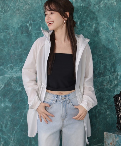 TeddyShop(テディショップ)の「【UVカット率99%以上/UPF50+/接触冷感/ふわっと超軽量】長袖フード×フェイスカバー付き360度隙なしペプラムフリルラッシュガードトップス レディース(パーカー・レディース・カーキ/ダークグレー/ホワイト/ライトベージュ/ブラック・S/L/M)」の17枚目の写真
