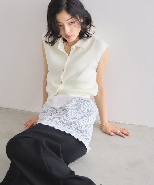&. NOSTALGIA（アンドドットノスタルジア）の「スカラップレースアシンメトリーノースリトップス（Tシャツ/カットソー・レディース・ブラック/ホワイト・M）」の14枚目の写真