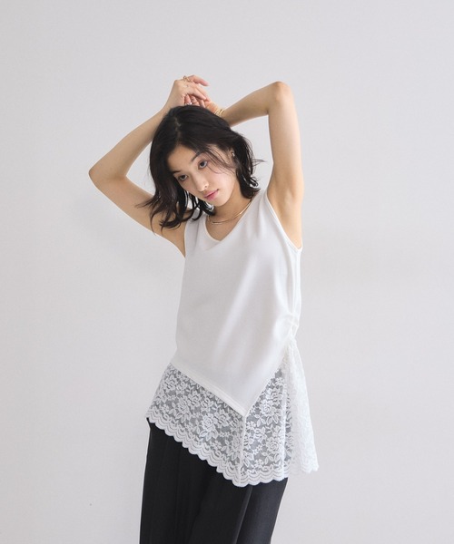 &. NOSTALGIA（アンドドットノスタルジア）の「スカラップレースアシンメトリーノースリトップス（Tシャツ/カットソー・レディース・ブラック/ホワイト・M）」の17枚目の写真