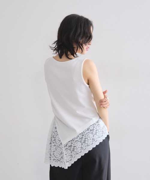 &. NOSTALGIA（アンドドットノスタルジア）の「スカラップレースアシンメトリーノースリトップス（Tシャツ/カットソー・レディース・ブラック/ホワイト・M）」の18枚目の写真