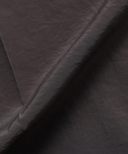 Product Twelve（プロダクトトゥエルブ）の「EDIFICE by Product Twelve リファインド1タックワイドパンツ（スラックス・メンズ・ブラック/ブラウン・LARGE/MEDIUM）」の3枚目の写真