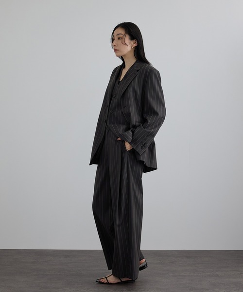 SALON adam et rope'(サロン アダム エ ロペ)の「ウーステッドツイルジャケット / セットアップ対応(テーラードジャケット・レディース・チャコールグレー/ベージュ系その他・FREE)」の19枚目の写真