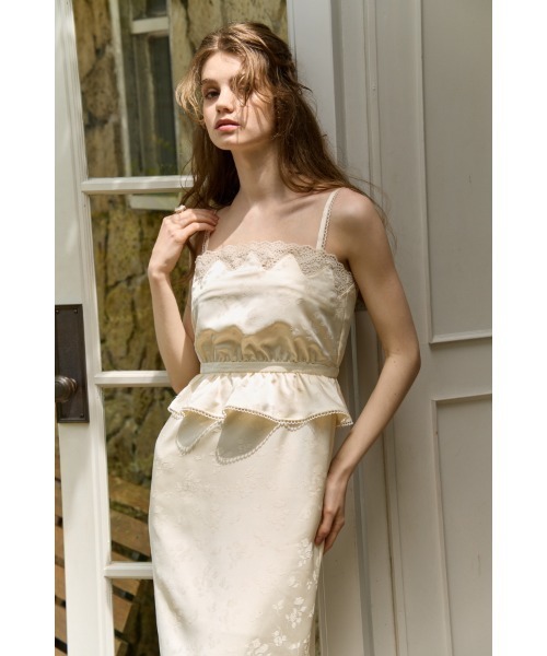 ERADIE(エラディエ)の「Satin Jacquard Camisole One-piece サテンジャガードキャミソールワンピース(ワンピース・レディース・グリーン系/ブラック/アイボリー・FREE)」の7枚目の写真