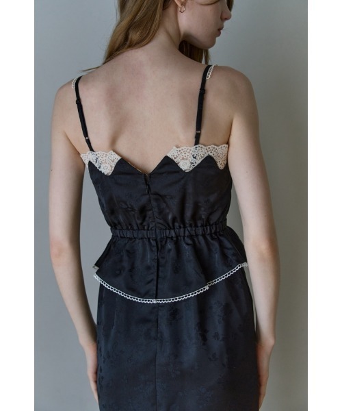 ERADIE(エラディエ)の「Satin Jacquard Camisole One-piece サテンジャガードキャミソールワンピース(ワンピース・レディース・グリーン系/ブラック/アイボリー・FREE)」の22枚目の写真