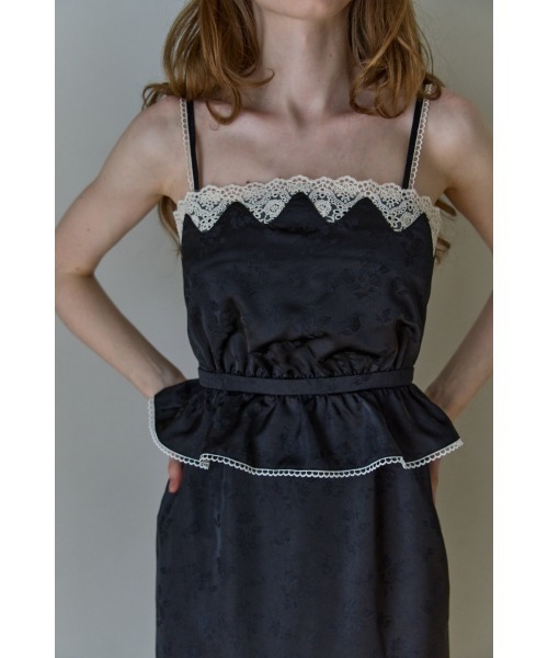 ERADIE(エラディエ)の「Satin Jacquard Camisole One-piece サテンジャガードキャミソールワンピース(ワンピース・レディース・グリーン系/ブラック/アイボリー・FREE)」の9枚目の写真