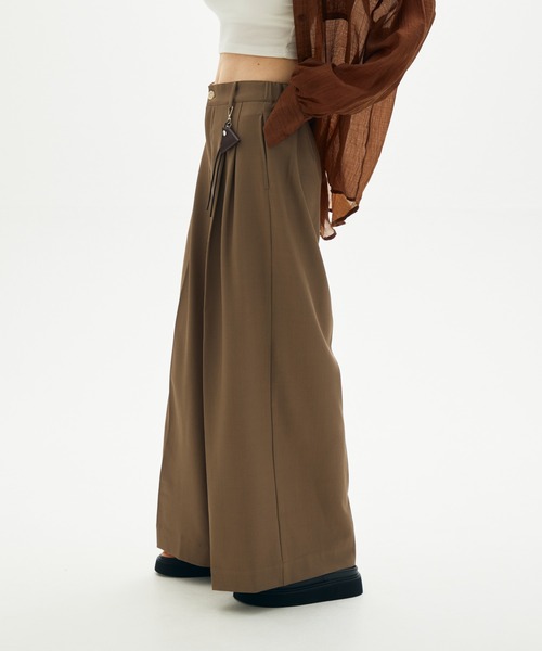 full/fill.（フルフィル）の「two tuck wide pants / 2タックワイドパンツ（スラックス・レディース・ブラック/ベージュ・FREE）」の17枚目の写真