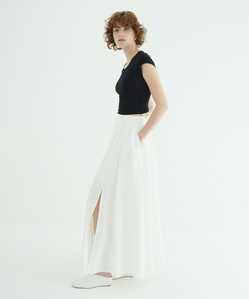 CLANE(クラネ)の「SOFT SHEER COMPACT TOPS(Tシャツ/カットソー・レディース・ブラウン/ホワイト/ブラック・1/2)」の12枚目の写真