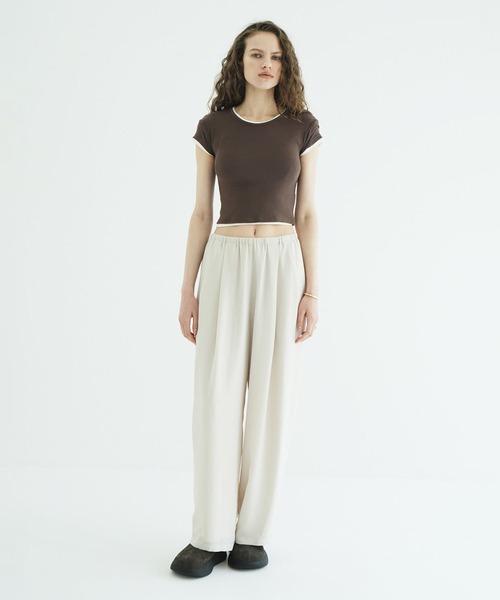 CLANE(クラネ)の「SOFT SHEER COMPACT TOPS(Tシャツ/カットソー・レディース・ブラウン/ホワイト/ブラック・1/2)」の18枚目の写真