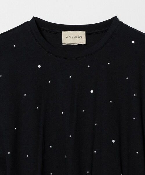 UNITED ARROWS(ユナイテッドアローズ)の「ビジュー Tシャツ ‐接触冷感‐(Tシャツ/カットソー・レディース・ホワイト/ブラック・FREE)」の7枚目の写真