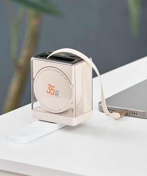BIRTHDAY BAR(バースデイバー)の「USB急速充電器 USB PD(パワーデリバリー)対応 35W コード巻(スマホグッズ・レディース・ベージュ・0)」の4枚目の写真
