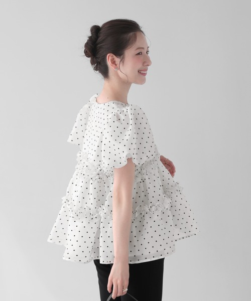 Fit more(フィットモア)の「ドットシアーオーガンジーペプラムトップス(その他トップス・レディース・コーラル/ホワイト・FREE)」の5枚目の写真