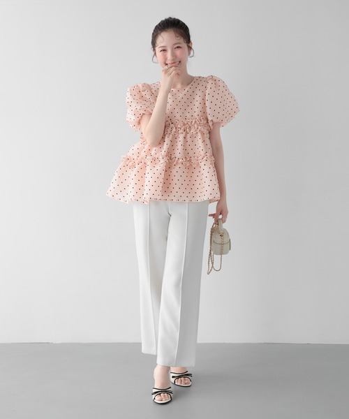 Fit more(フィットモア)の「ドットシアーオーガンジーペプラムトップス(その他トップス・レディース・コーラル/ホワイト・FREE)」の7枚目の写真