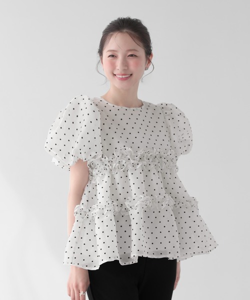 Fit more(フィットモア)の「ドットシアーオーガンジーペプラムトップス(その他トップス・レディース・コーラル/ホワイト・FREE)」の12枚目の写真