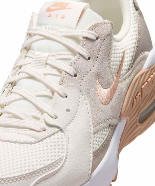 NIKE(ナイキ)の「ナイキ エア マックス エクシー ウィメンズシューズ / Nike Air Max Excee Women's Shoes CD5432-154 Sail(スニーカー・レディース・クリーム・23.5/22.5/22/24/26/25.5/25/24.5/23)」の10枚目の写真